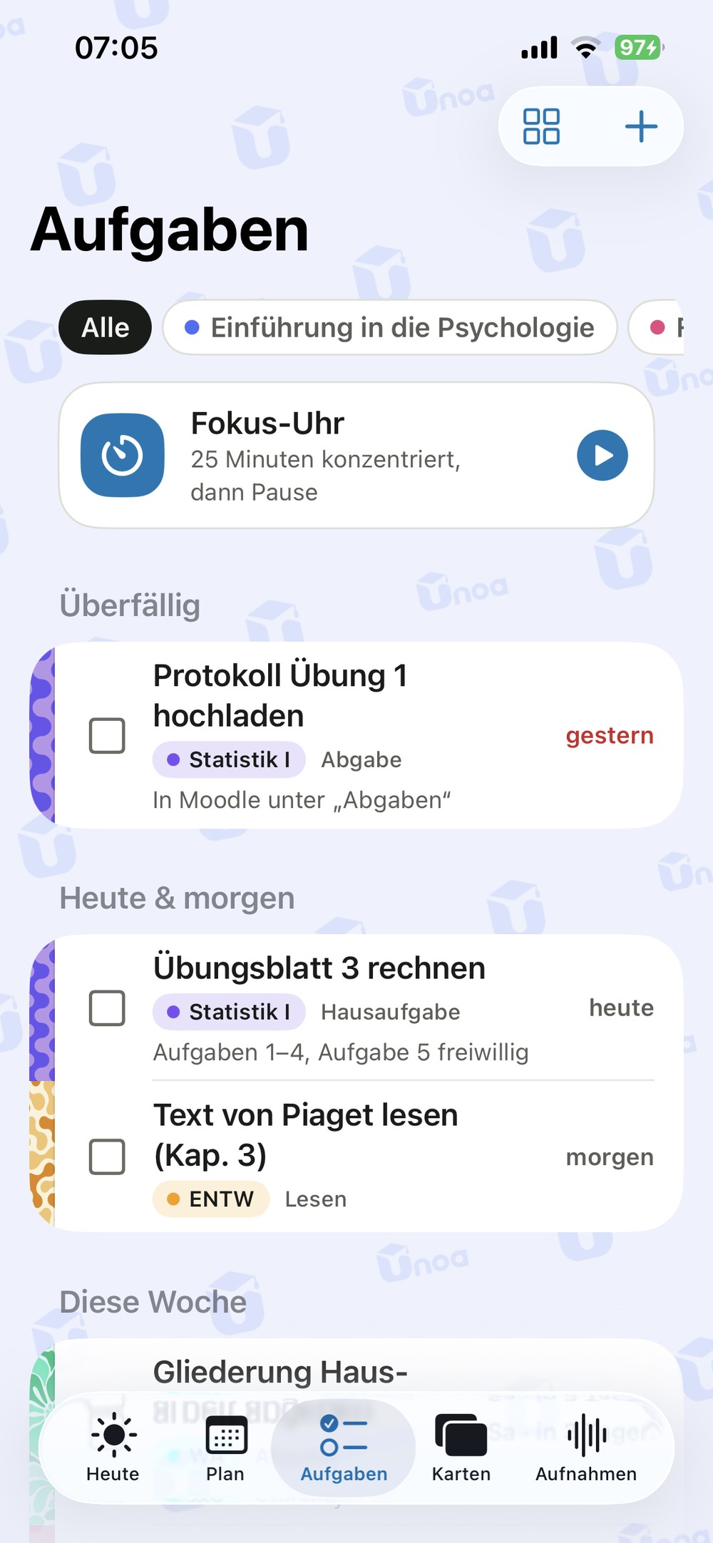 Hausaufgabenheft mit Aufgaben nach Fälligkeit